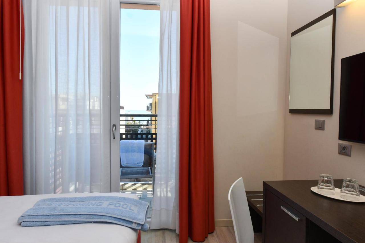 Hotel Vienna Jesolo Extérieur photo