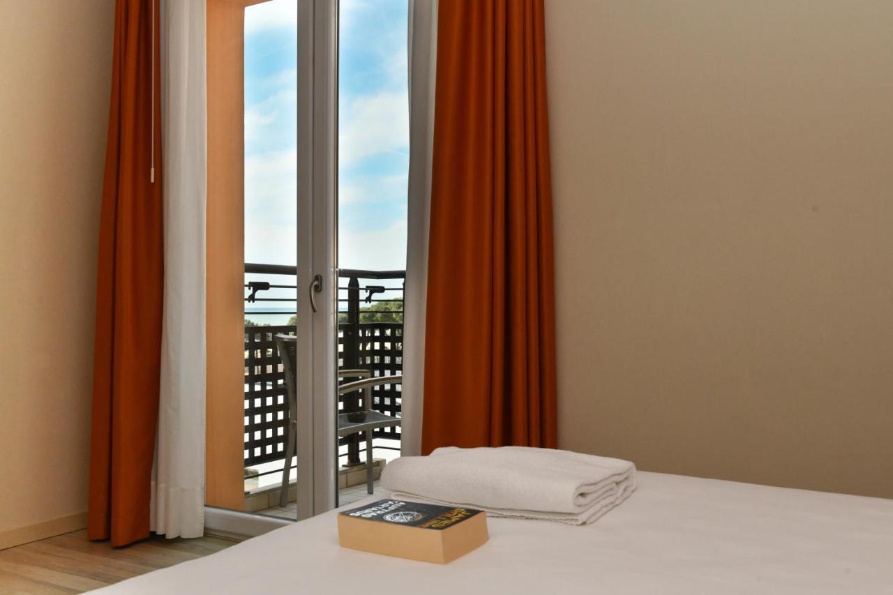Hotel Vienna Jesolo Extérieur photo