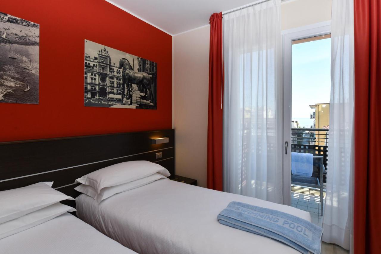 Hotel Vienna Jesolo Extérieur photo