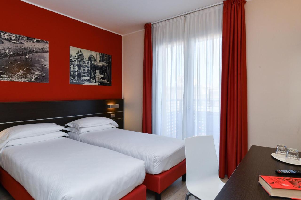 Hotel Vienna Jesolo Extérieur photo