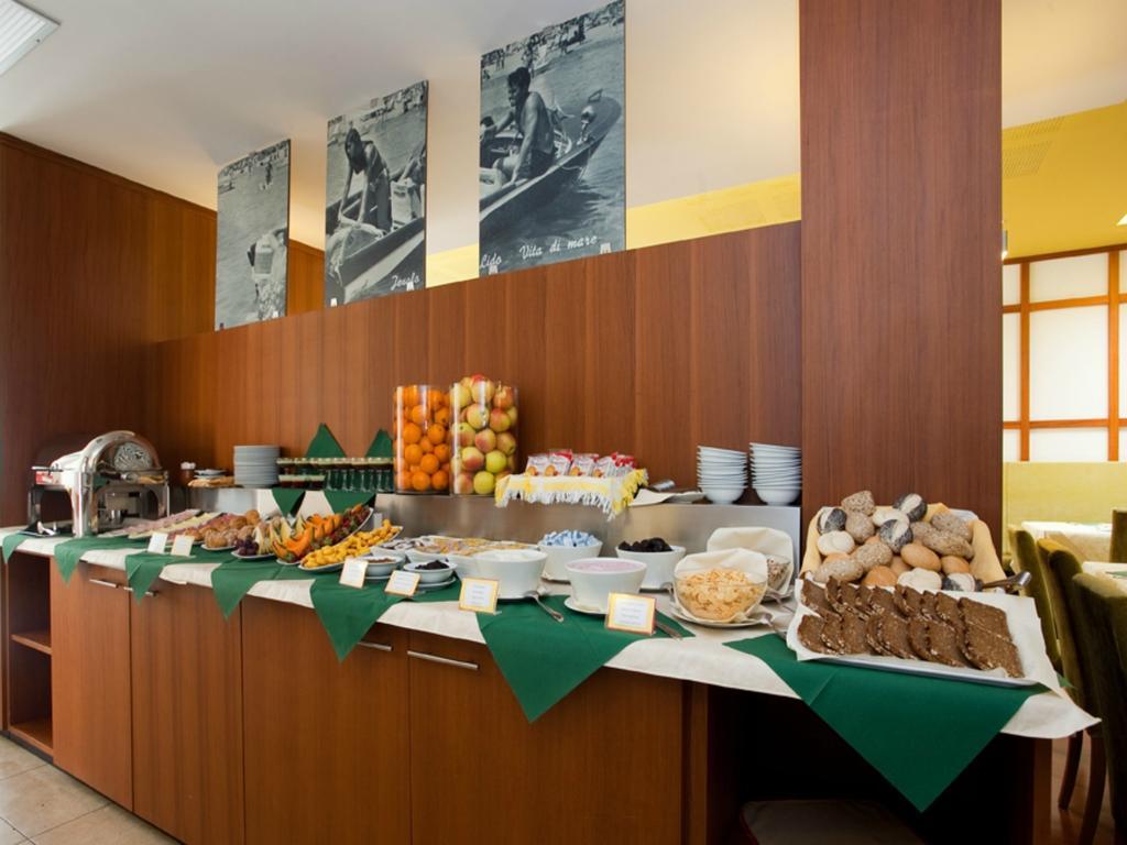 Hotel Vienna Jesolo Extérieur photo