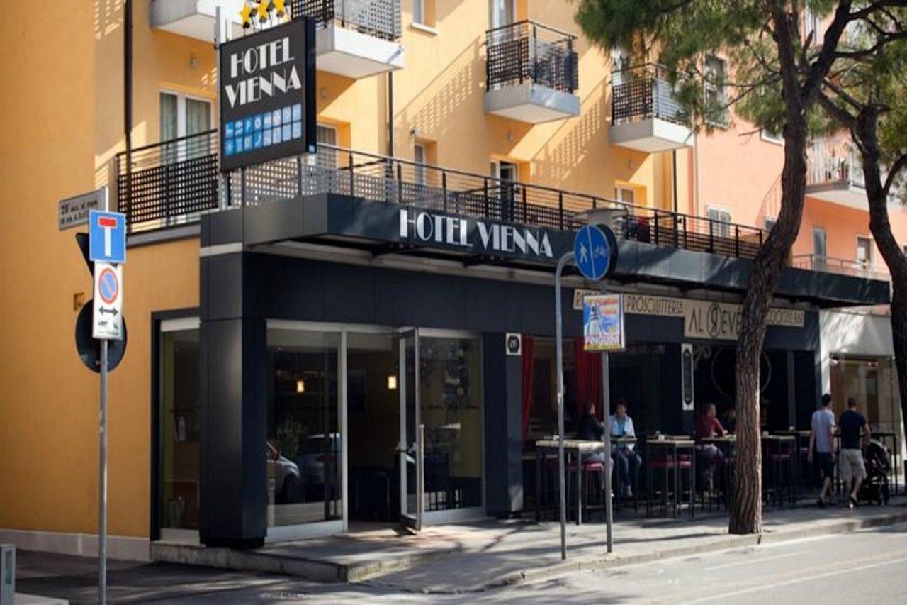 Hotel Vienna Jesolo Extérieur photo