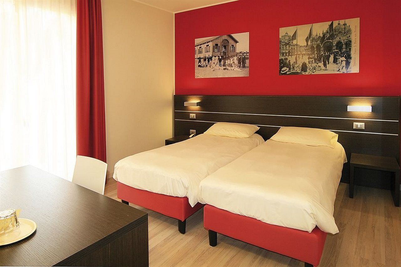 Hotel Vienna Jesolo Extérieur photo